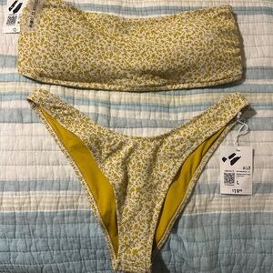 NWT Forever 21 Sand/Gold 2 piece Bikini Top Bathing Suit